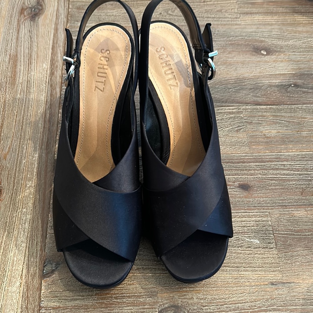New platforms schutz